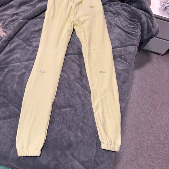 Advisory Board Crystals Yellow Lounge Sweatpants – Size 30 (XS) - Picture 6 of 6